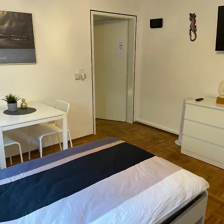 Hotel Cal-ifornia 2